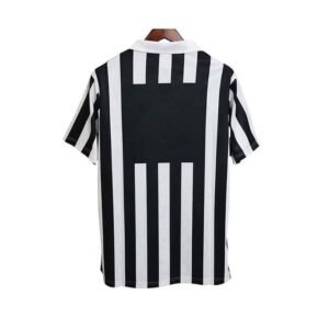 Alternative view of Maillot Rétro Juventus Domicile 1992/1993
