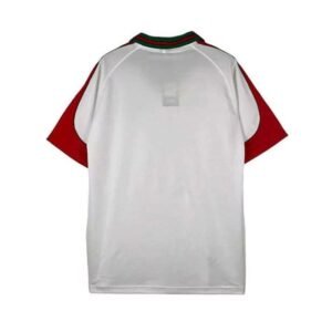 Alternative view of Maillot Rétro Portugal Extérieur 1996