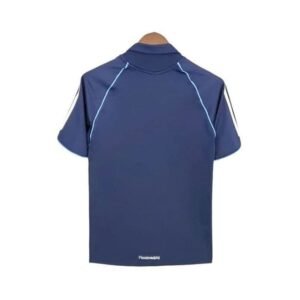 Alternative view of Maillot Rétro Real Madrid Extérieur 2005/2006