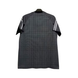 Alternative view of Maillot Rétro Real Madrid Gardien 2002/2003